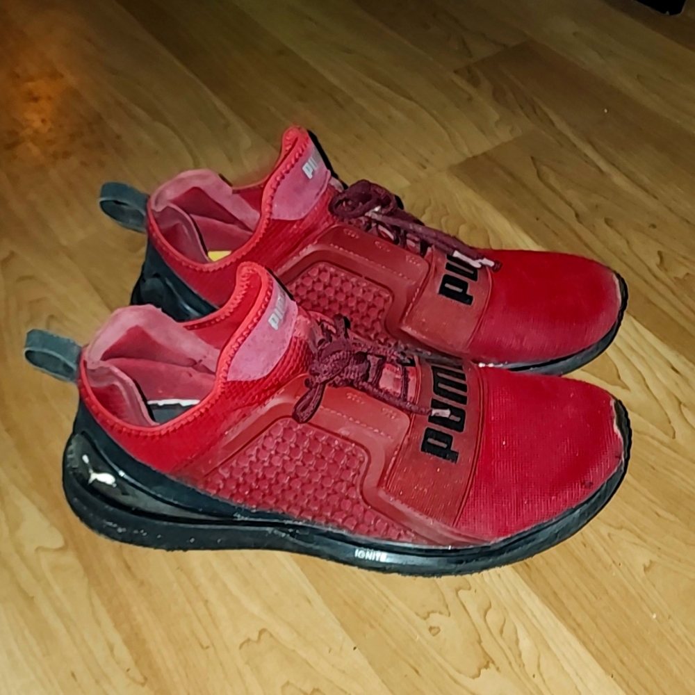 PUMA ATHLETIC SHOES
